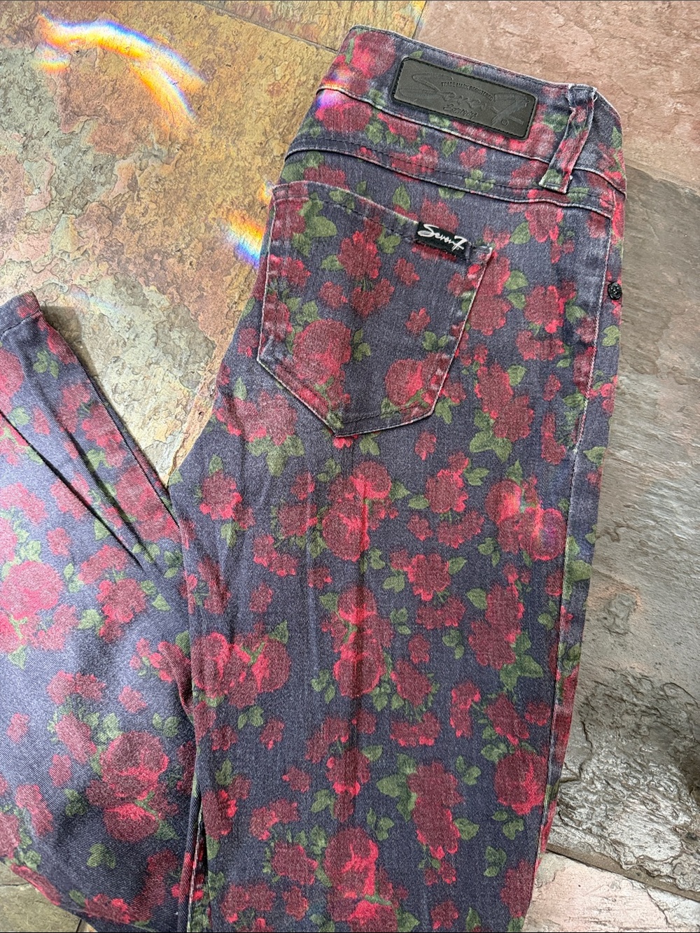 Seven brand Floral Print Skinny Jeans in blue and Red Sz 2